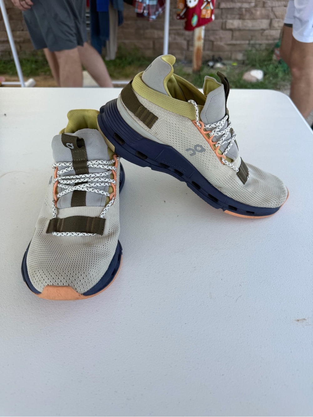 Light Neutral Athletic Sneakers with Navy Sole and Peach Accents